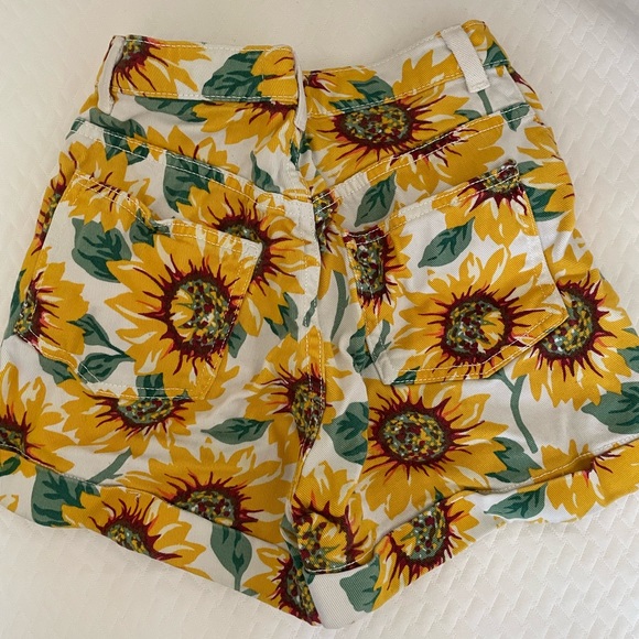 American Apparel Sunflower Print Shorts - Picture 2 of 2